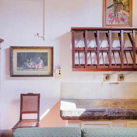 Torquato - Unique From A Renaissance Kitchen Appartement