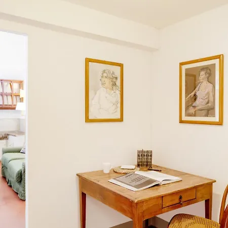 Torquato - Unique From A Renaissance Kitchen Apartment *