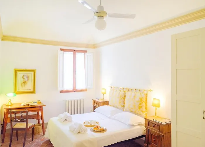 Torquato - Unique From A Renaissance Kitchen Appartement Florence